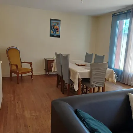 Bed and breakfast Dans T4 *